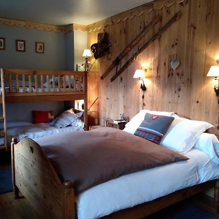 La Grande Ourse Bed & Breakfast Campan Exterior photo