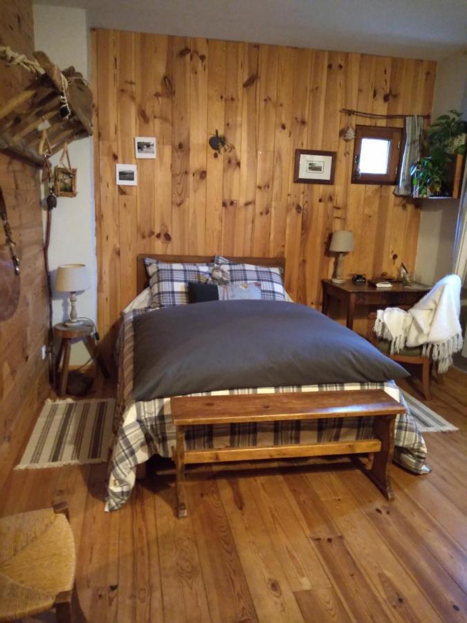 La Grande Ourse Bed & Breakfast Campan Exterior photo