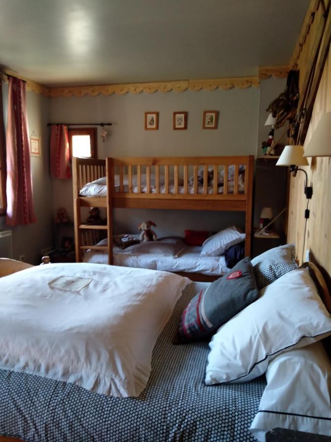 La Grande Ourse Bed & Breakfast Campan Exterior photo
